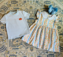Load image into Gallery viewer, Gourd and Grace Beau Basic Tee
